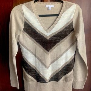 Pullover v-neck sweater